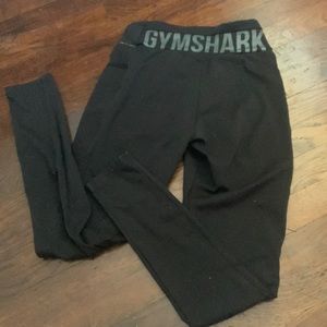 Black gymshark leggings